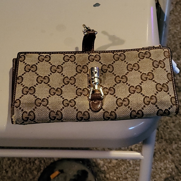 Wallet - Picture 2 of 3